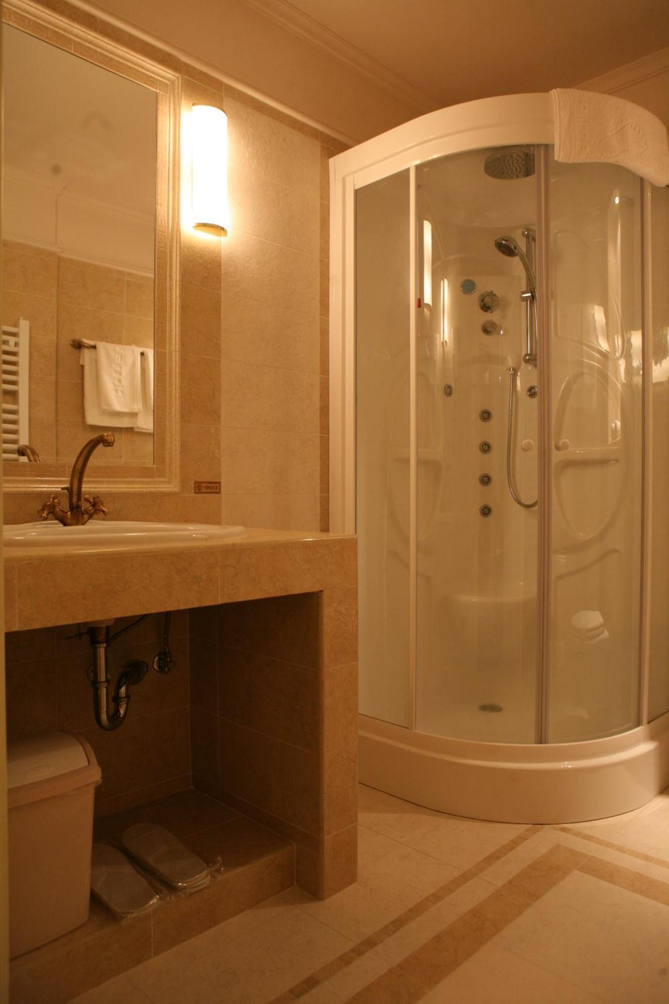 Hotel Villa Viktorija Баня-Лука Екстер'єр фото