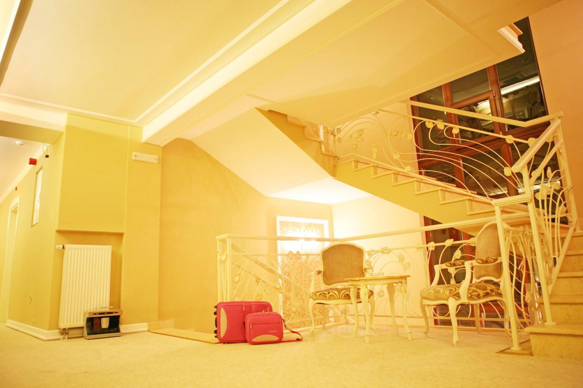 Hotel Villa Viktorija Баня-Лука Екстер'єр фото