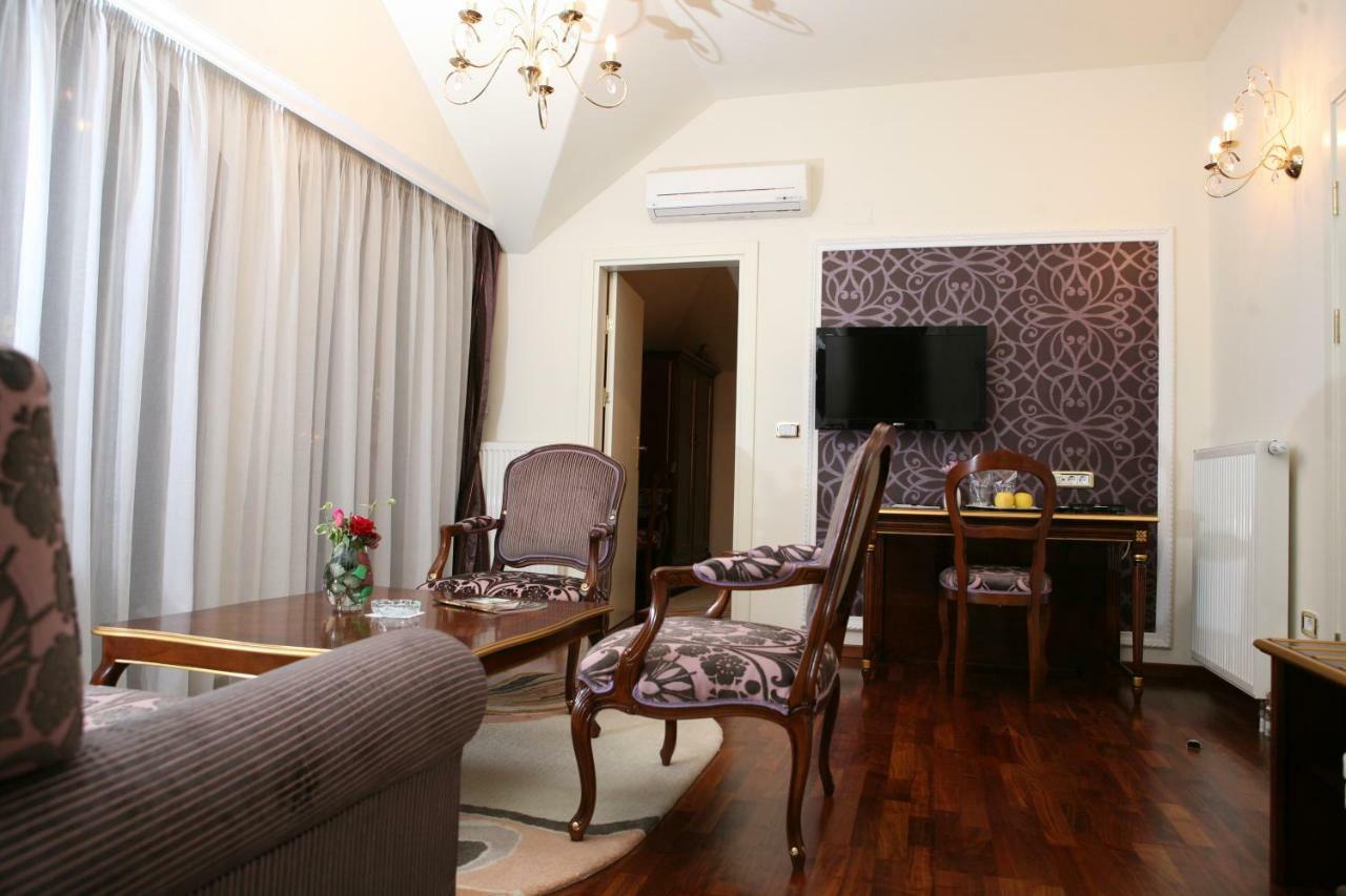 Hotel Villa Viktorija Баня-Лука Екстер'єр фото